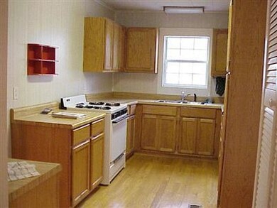 1711 Clark Ave, Parsons, KS 67357 - photo 7