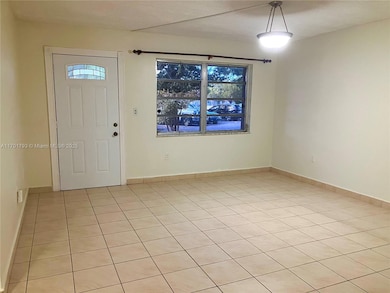 20275 NE 2nd Ave unit 16, Miami, FL 33179 - photo 3