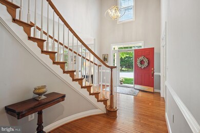 25774 Mayville Ct, Chantilly, VA 20152 - photo 3