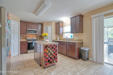 9 - Kitchen