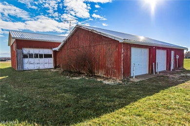 5188 Bandy Rd, Homeworth, OH 44634 - photo 4