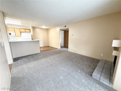 2981 Juniper Hills Blvd unit 204, Las Vegas, NV 89142 - photo 4