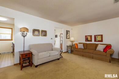 615 Westerfield Rd, Davenport, IA 52806 - photo 6