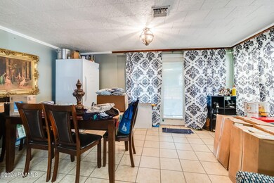 2-web-or-mls-808 Carver St-1