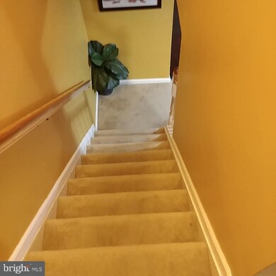 2407 Sarum Ct, Windsor Mill, MD 21244 - photo 4