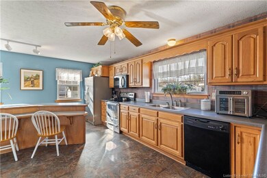 LARGE KITCHEN WITH PLENTY OF ROOM
