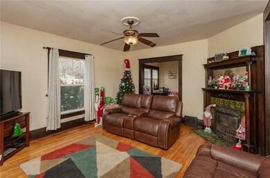 3139 7th St, Des Moines, IA 50313 - photo 5