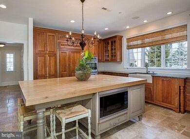 1021 Whitegate Rd, Wayne, PA 19087 - photo 7