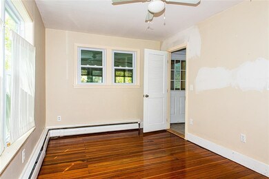 27 Pleasant St, Barrington, RI 02806 - photo 6