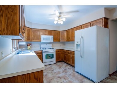 760 Mather Ln unit 2, Batavia, IL 60510 - photo 3