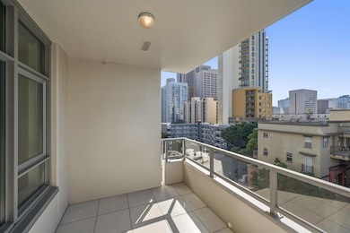 Aria unit 609, San Diego, CA 92101 - photo 3