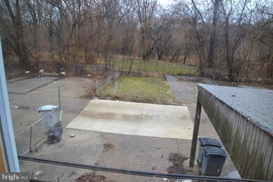 547 S 2nd St, Darby, PA 19023 - photo 5