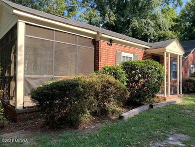 1071Boulevardscreen