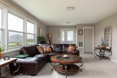 4302 Rutland Dunn Town Line Rd, Oregon, WI 53575 - photo 5