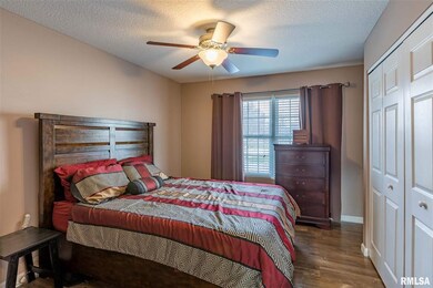 4114 White Pines Dr, Davenport, IA 52804 - photo 7