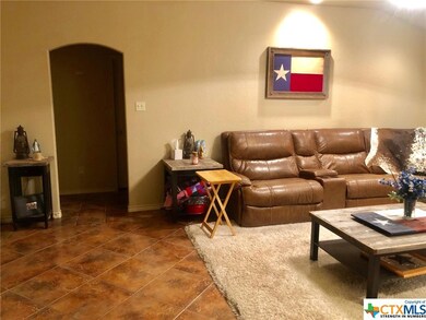 833 Bismark St, Seguin, TX 78155 - photo 3