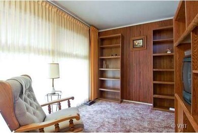 915 Portsmouth Ave, Westchester, IL 60154 - photo 5