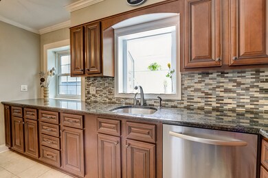 300 Nordica Ave, Glenview, IL 60025 - photo 3