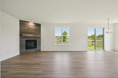 2690 Mapleton Ave 06 Gathering Room and