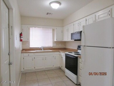 4426 E Contessa St unit 1, Mesa, AZ 85205 - photo 2