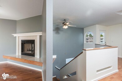 Living Room and Entry MS_76703-SMALL