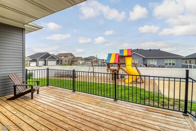 Backyard_deck