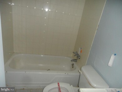 6411 Valley Park Rd, Capitol Heights, MD 20743 - photo 7