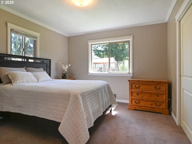Bedroom, Primary
