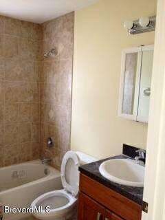 176 East Court Bathroom