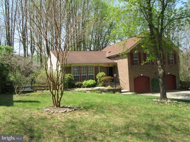 12203 Guinevere Rd, Glenn Dale, MD 20769 - photo 2