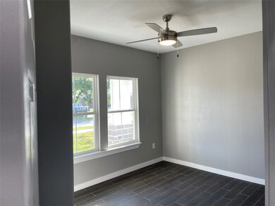 821 Johnson St, Weatherford, TX 76086 - photo 6