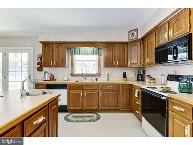 512 Macintosh Dr, Mullica Hill, NJ 08062 - photo 6