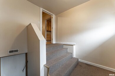 1409 Delavan St, Lincoln, IL 62656 - photo 6