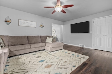 1207 Hietpas St, Little Chute, WI 54140 - photo 3