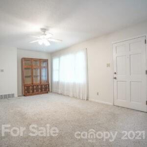 145 Crooked Ln unit 145-147, Statesville, NC 28625 - photo 5