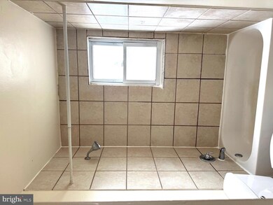 219 W Fifth St unit 2ND FLOOR, Lansdale, PA 19446 - photo 6