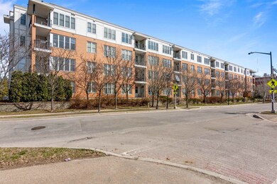 370 Farrell St unit 415, South Burlington, VT 05403 - photo 3