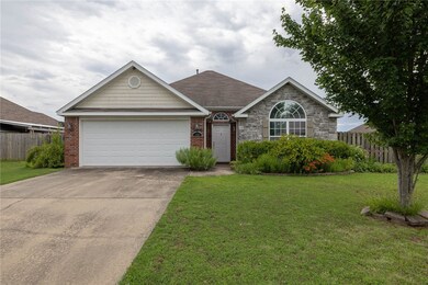 1533 Leesburg Ave, Springdale, AR 72764 - photo 4