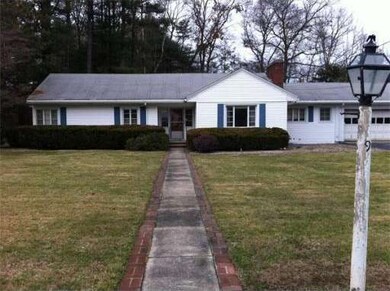 39 Country Club Dr, Brockton, MA 02301 - photo 3