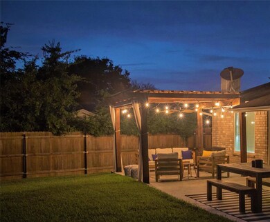 2925 Highgate Ln, Bedford, TX 76021 - photo 6