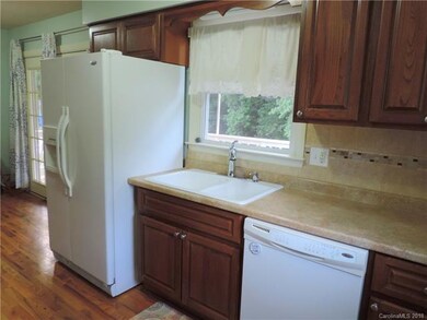 56 Tipperary Dr, Asheville, NC 28806 - photo 3