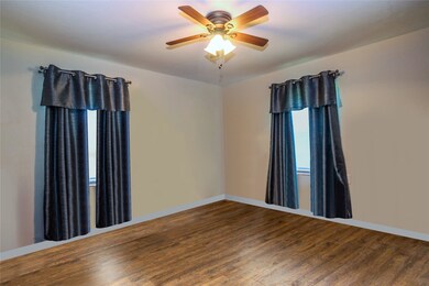 5111 Wipprecht St, Houston, TX 77026 - photo 6