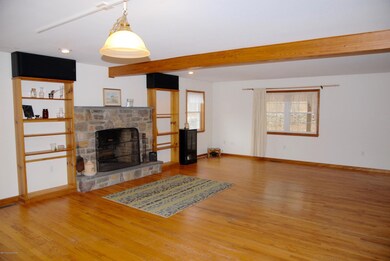 138 Overlook Dr, Cresco, PA 18326 - photo 7