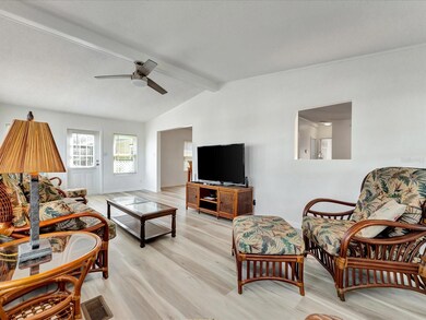 200 S Port Royal Ln, Apollo Beach, FL 33572 - photo 6