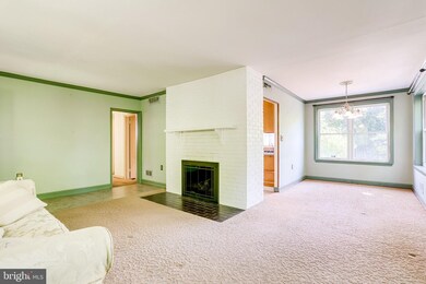 7216 Tod St, Falls Church, VA 22046 - photo 7