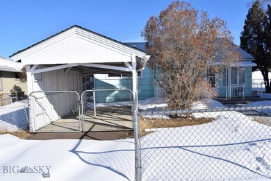 CARPORT