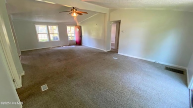 304 W Foy St, Richlands, NC 28574 - photo 7