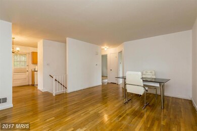 6100 Somerset Rd, Riverdale, MD 20737 - photo 3