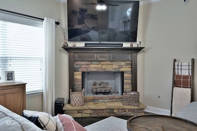 stone fireplace w gas logs