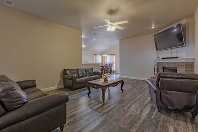 809 E 97th Ct, Odessa, TX 79765 - photo 4